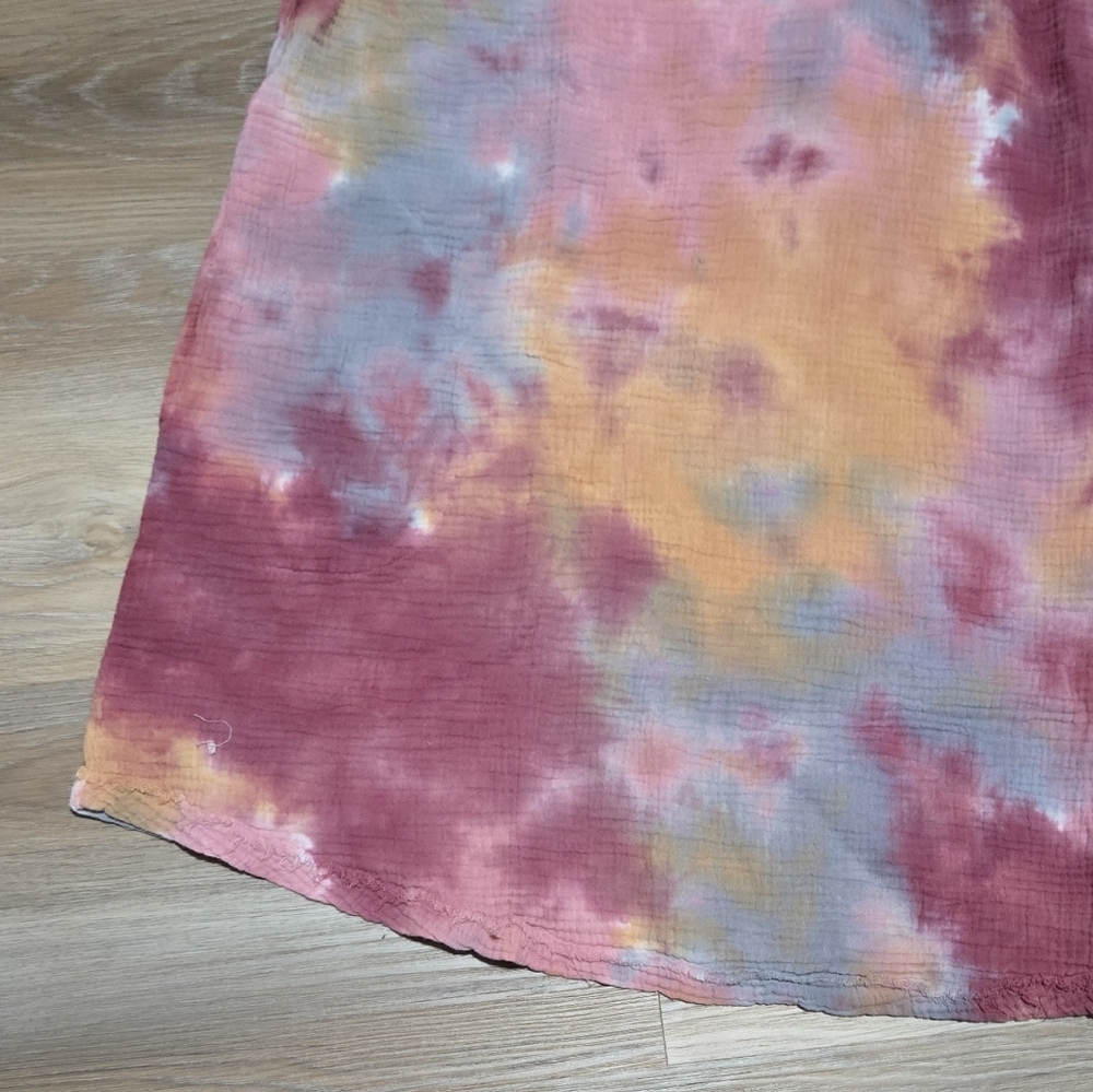 Easel Tie-Dye Women's Tunic Top - Picture 4 of 10